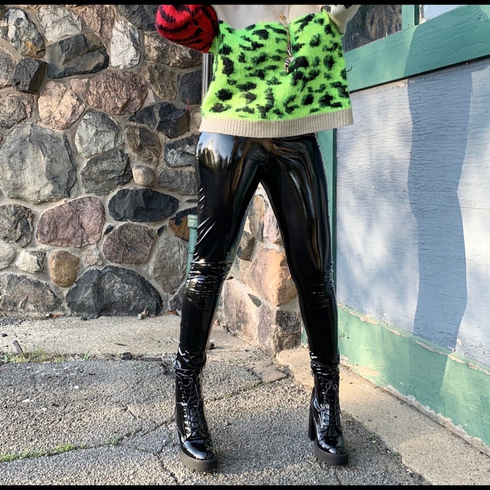 BLACK PANTS